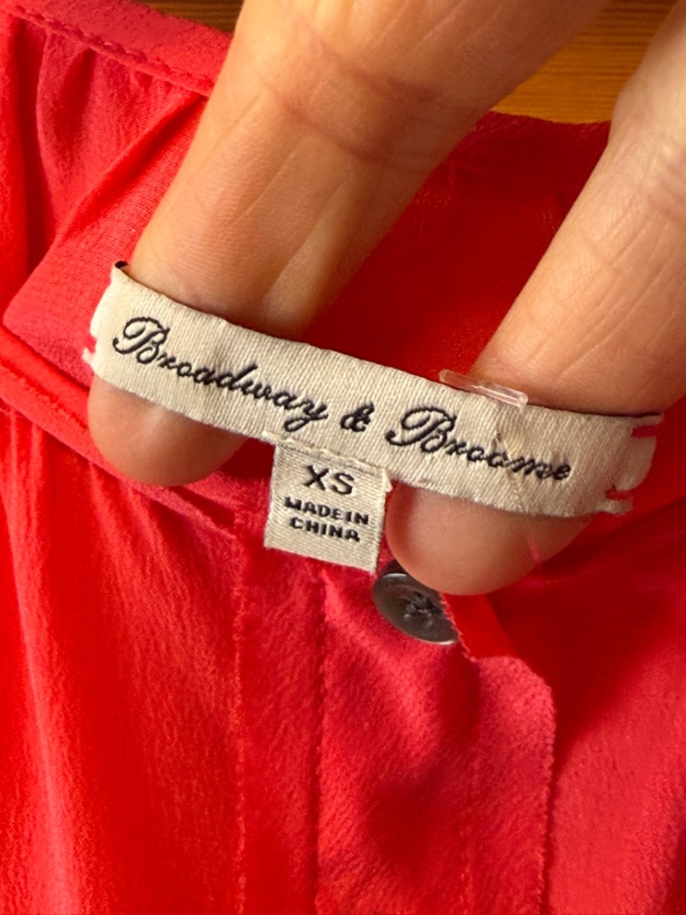 Madewell Silk Broadway & Broome Coral-Red Women's Button Front Silk Henley Top - Picture 10 of 13